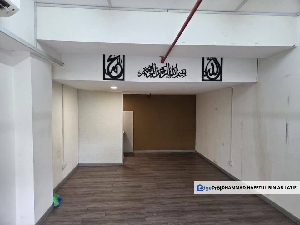Strategic Unit - Depan AEON Shah Alam, Emira Residence Shah Alam, Selangor, Shah Alam