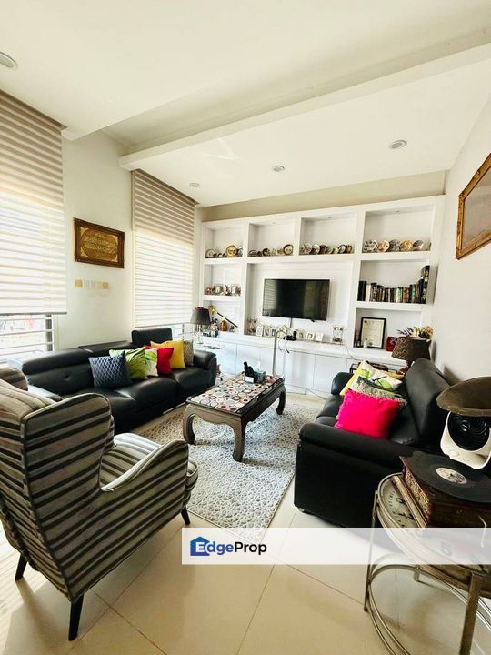 Freehold, Fully Furnish 2.5 Storey superlink, Bandar Bukit Raja klang, Selangor, Klang