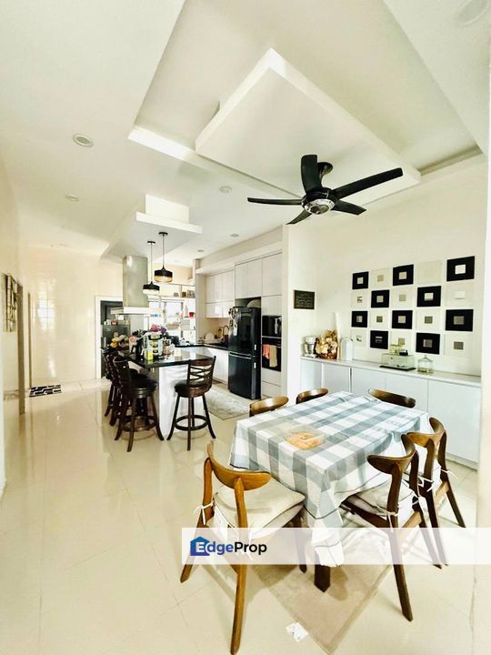 Freehold, Fully Furnish 2.5 Storey superlink, Bandar Bukit Raja klang, Selangor, Klang