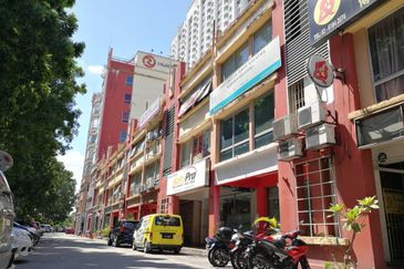 JALAN MEDAN SELAYANG 1