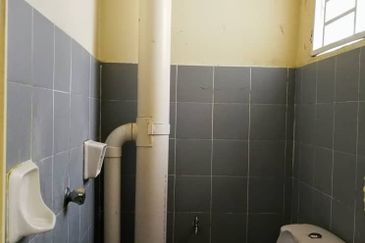 Residensi Bistaria, Ukay Bistari