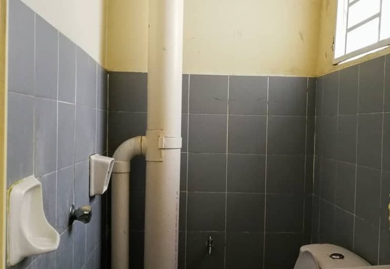 Residensi Bistaria, Ukay Bistari