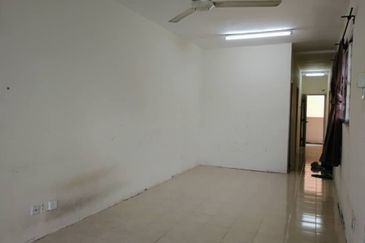 Residensi Bistaria, Ukay Bistari