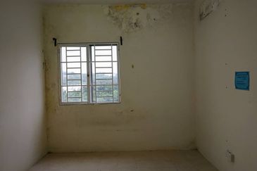 Residensi Bistaria, Ukay Bistari