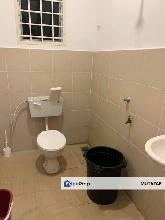 FREEHOLD, BANGLO SETINGKAT DI JALAN KEBUN, SEK 30 SHAH ALAM - FURNISHED, Selangor, Shah Alam
