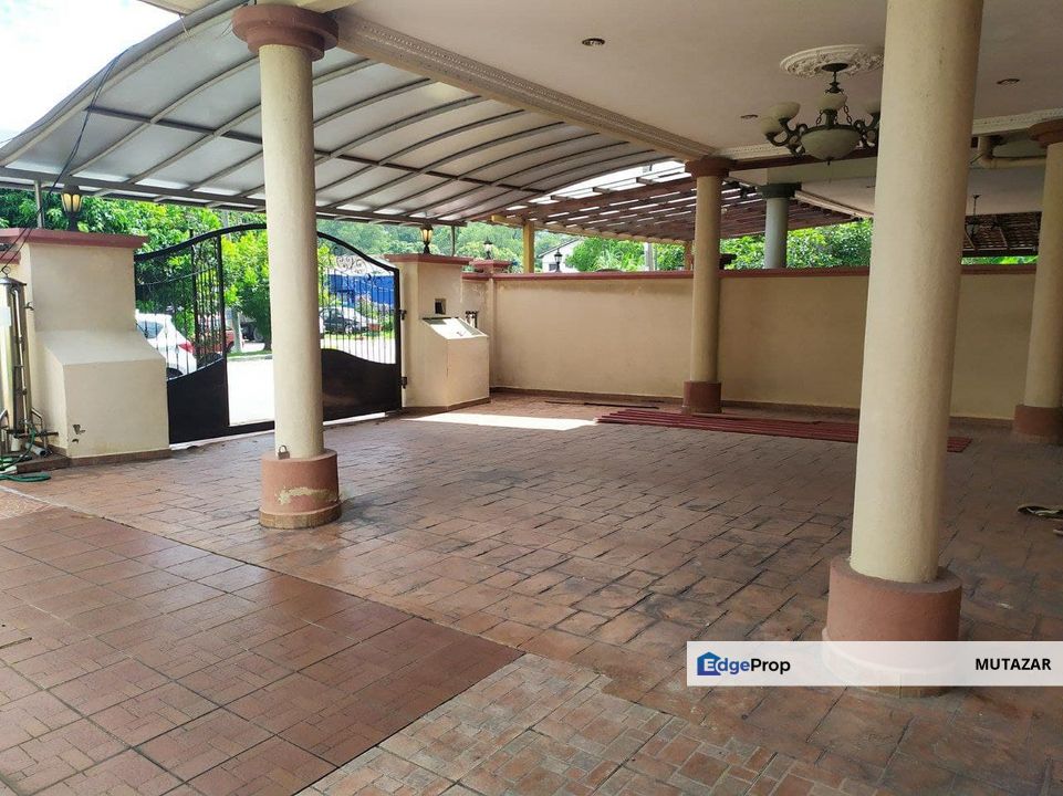 Double Storey Semi-D @ Taman Seri Jelok, Kajang , Selangor, Kajang