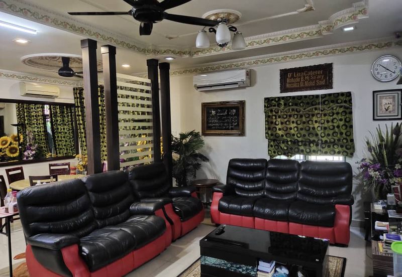 Taman Anggerik Villa