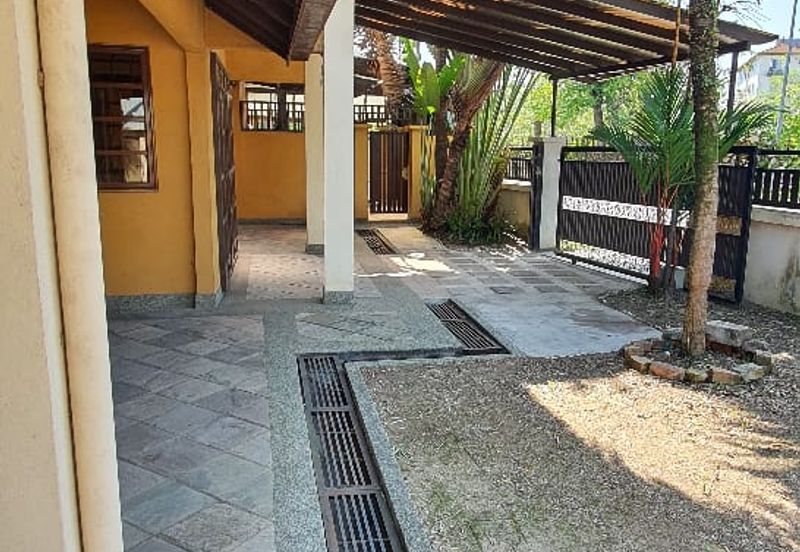 [FREEHOLD CORNER] Double Storey Terraced House @ Kota Kemuning - REDUCED PRICE !!!