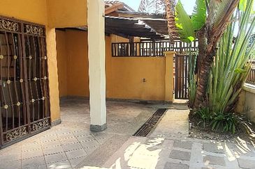 [FREEHOLD CORNER] Double Storey Terraced House @ Kota Kemuning - REDUCED PRICE !!!