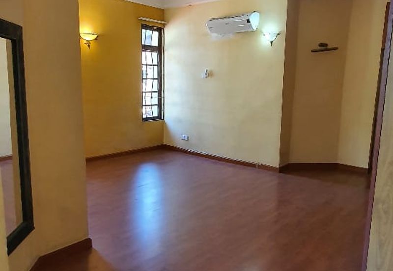 [FREEHOLD CORNER] Double Storey Terraced House @ Kota Kemuning - REDUCED PRICE !!!