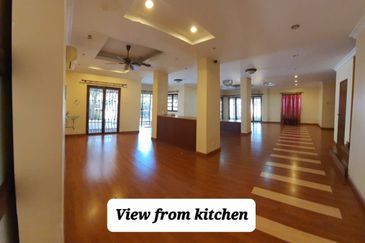 [FREEHOLD CORNER] Double Storey Terraced House @ Kota Kemuning - REDUCED PRICE !!!