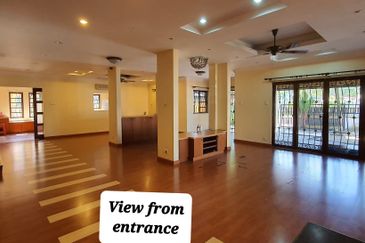 [FREEHOLD CORNER] Double Storey Terraced House @ Kota Kemuning - REDUCED PRICE !!!