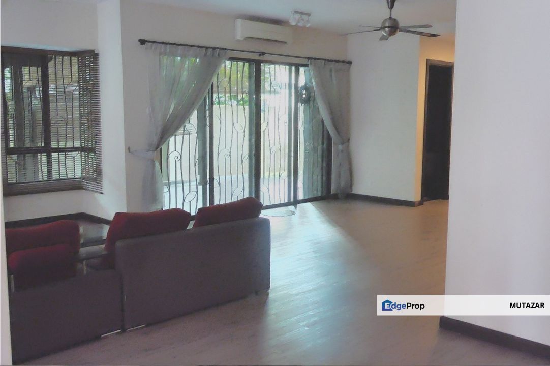 FREEHOLD,  3-Storey Semi-D @ Country Heights Kajang - Huge & Spacious. Newly Renovated With New Additional Features, Selangor, Country Heights