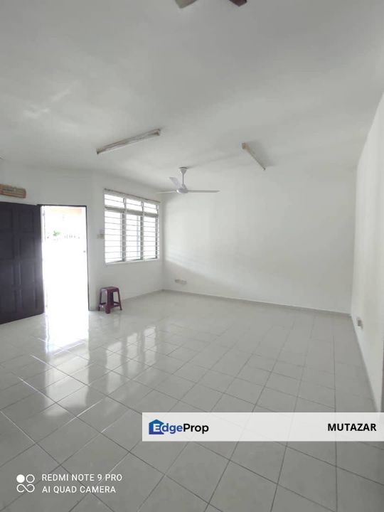 NON BUMI, RENOVATED - Double Storey Terrace @ Bandar Saujana Putra, Selangor - CHEAP, Selangor, Bandar Saujana Putra
