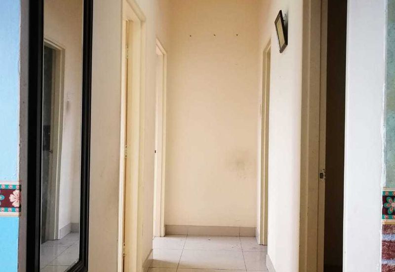 Putra Suria Residency Apartment