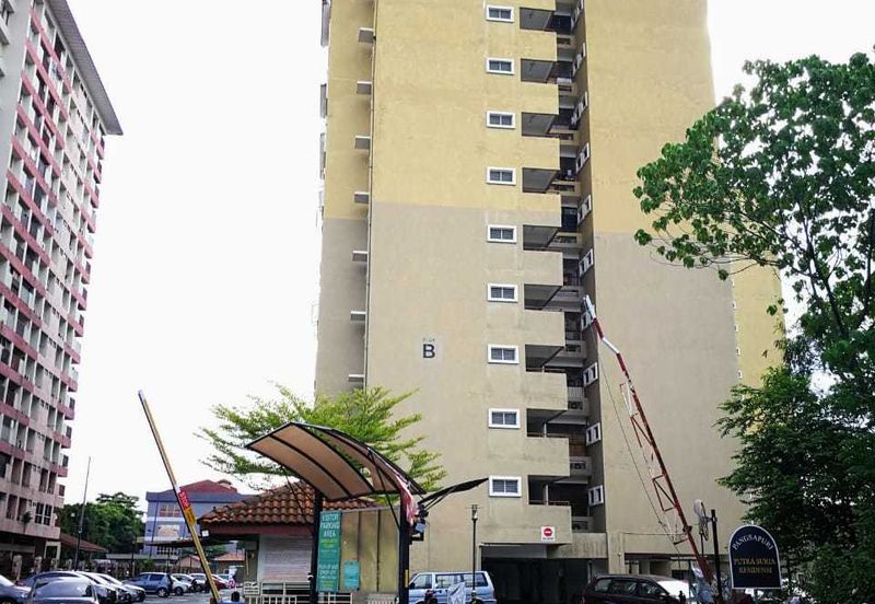 Putra Suria Residency Apartment