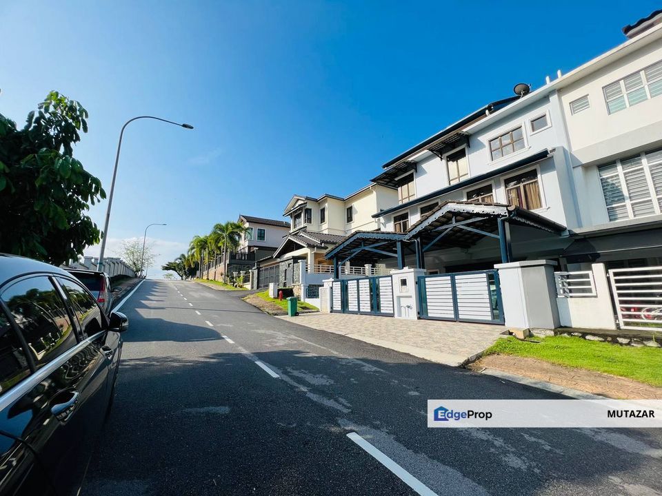 FREEHOLD, 2.5 Storey Semi-D @ Saujana Villa, Kajang - Facing Open Below Market Value, Selangor, Kajang