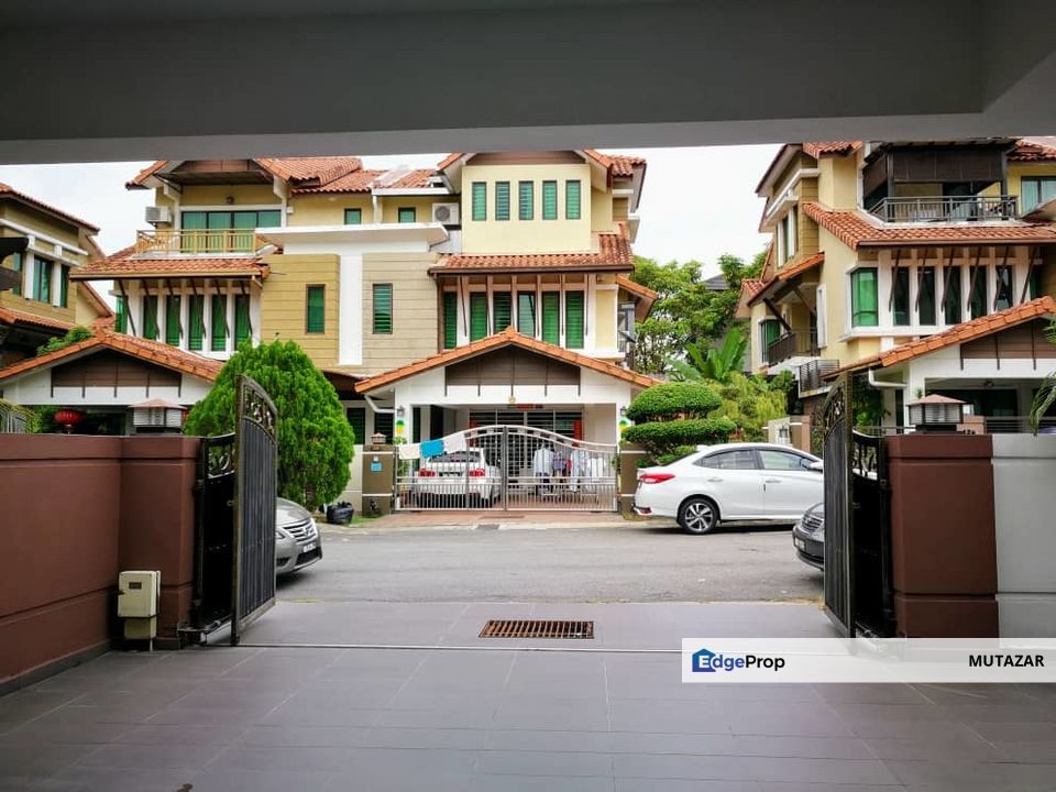 FREEHOLD,  3-Storey Semi-D @ Country Heights Kajang - Huge & Spacious. Newly Renovated With New Additional Features, Selangor, Country Heights