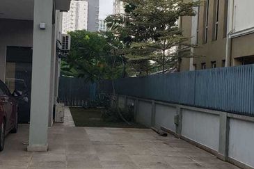 Seksyen 12, Shah Alam