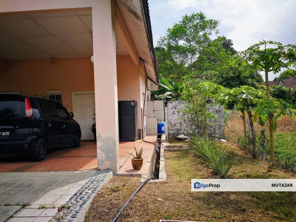 Bungalow Land + Single Storey Bungalow @ Country Heights, Kajang Selangor , Selangor, Kajang
