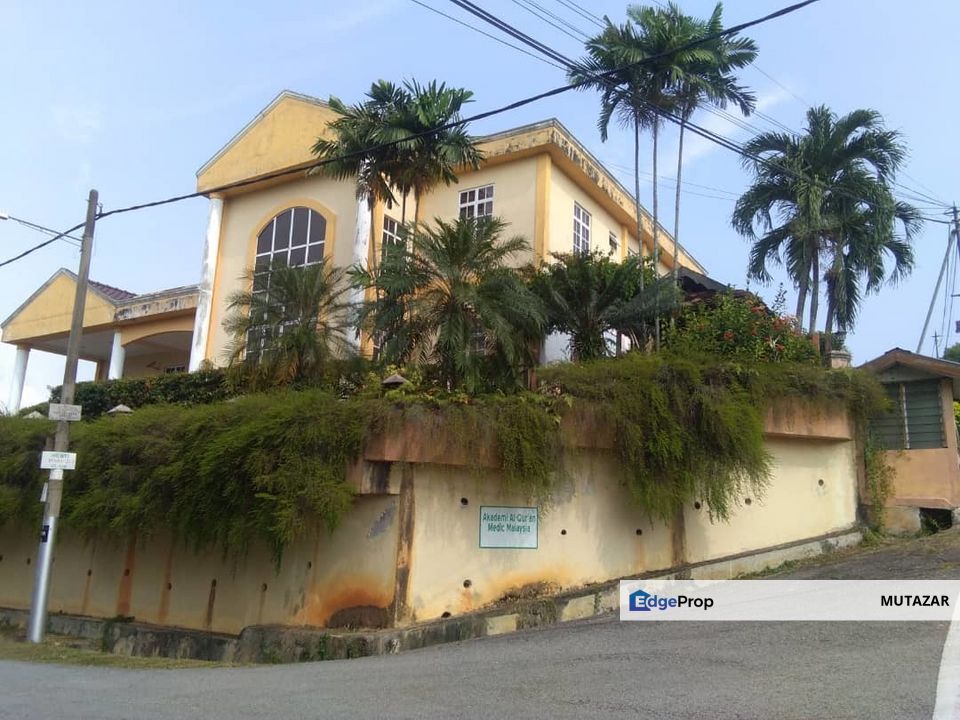 NICE HILL TERRACE  2.5 STOREY BUNGALOW @ BANGI - 9 ROOM + 8 BATHROOM + 5 STORE ROOM, Selangor, Bangi