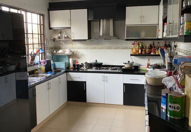 Taman Anggerik Villa