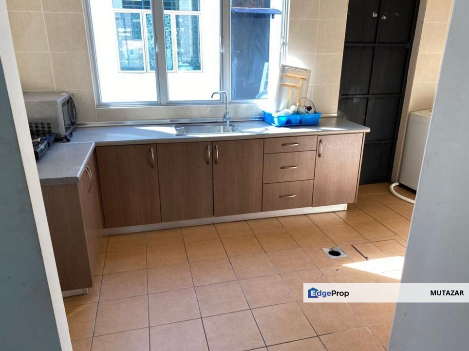 FREEHOLD, Double Storey Terrace @ Bangi Avenue, Bangi - Non Bumi Unit, Selangor, Bangi