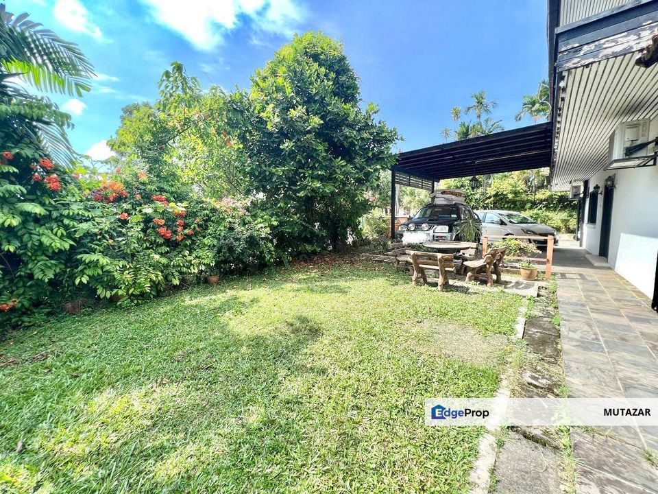 Double Storey Bungalow @ Seksyen 14, Petaling Jaya, Selangor - Huge Extra Land, Selangor, Petaling Jaya