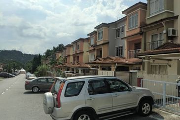 Taman Puncak Jalil