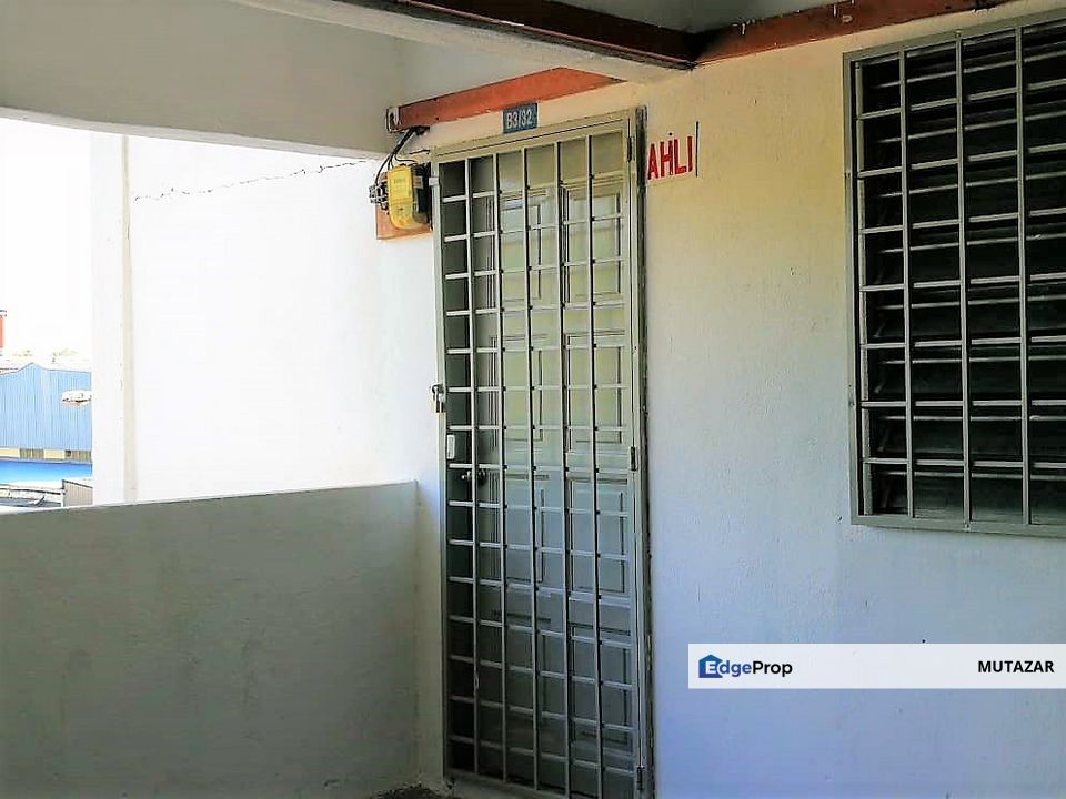 FREEHOLD, FLAT @ BANDAR TEKNOLOGI KAJANG – UNIT CORNER BARU JE REPAIR & CAT, Selangor, Semenyih