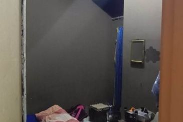 Rumah Teres Setingkat di Puncak Alam Fasa 1 - Good For Investment 