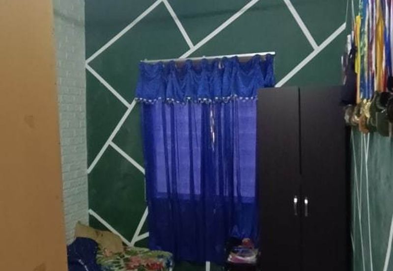 Rumah Teres Setingkat di Puncak Alam Fasa 1 - Good For Investment 