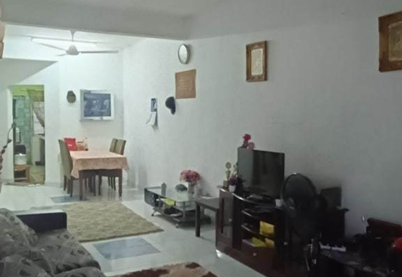 Rumah Teres Setingkat di Puncak Alam Fasa 1 - Good For Investment 