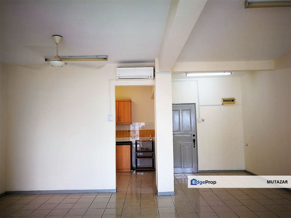 FREEHOLD, End Unit, Prima Tiara 2 Apartment in Segambut KL - Well Kept & Strata Title Ready, Kuala Lumpur, Segambut