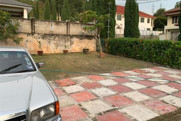 Kelab Golf Bukit Beruntung