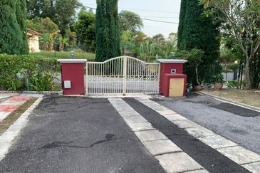 Kelab Golf Bukit Beruntung