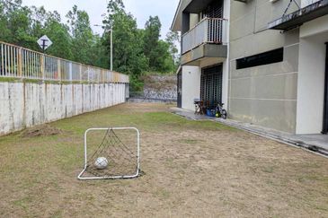 Taman Mawar, Bandar Baru Salak Tinggi