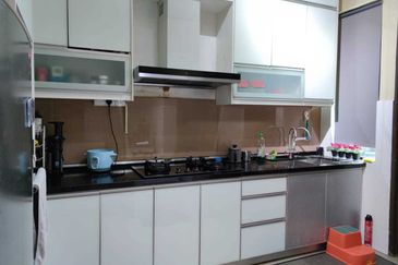 Taman Mawar, Bandar Baru Salak Tinggi