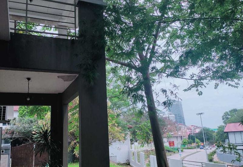 Seksyen 11, Kota Damansara