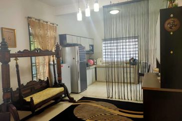 Seksyen 11, Kota Damansara