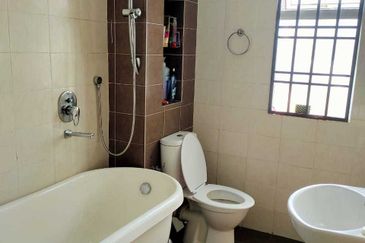 Seksyen 11, Kota Damansara