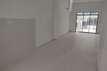 BRAND NEW, DOUBLE STOREY TERRACE HOUSE @ TAMAN MYRA ALAM, PUNCAK ALAM 