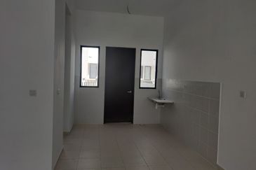 BRAND NEW, DOUBLE STOREY TERRACE HOUSE @ TAMAN MYRA ALAM, PUNCAK ALAM 