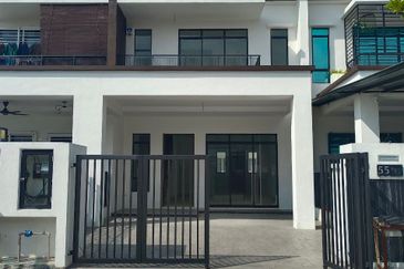 BRAND NEW, DOUBLE STOREY TERRACE HOUSE @ TAMAN MYRA ALAM, PUNCAK ALAM 