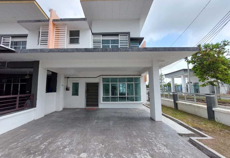 END LOT WITH EXTRA LAND, Double Storey Terrace House, Cherry 1 @ Bandar Hillpark, Puncak Alam - FACING OPEN