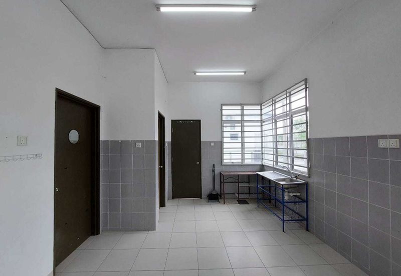 END LOT WITH EXTRA LAND, Double Storey Terrace House, Cherry 1 @ Bandar Hillpark, Puncak Alam - FACING OPEN