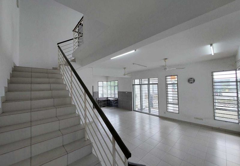 END LOT WITH EXTRA LAND, Double Storey Terrace House, Cherry 1 @ Bandar Hillpark, Puncak Alam - FACING OPEN