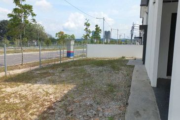 END LOT, Double Storey Terrace House @ Rentak Perdana, Puncak Alam, Selangor - Non Bumi Lot