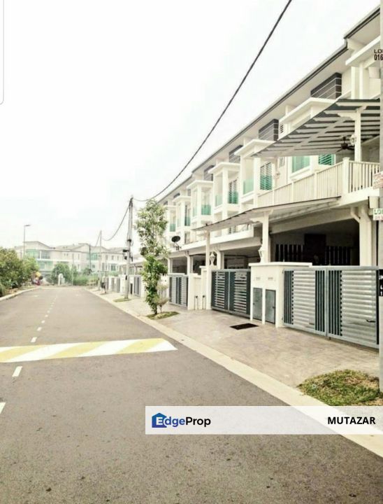 [FREEHOLD FACING OPEN]  3-Storey Terrace House @ Taman Meringin Indah, Kajang - 6 Bedrooms !!!, Selangor, Kajang