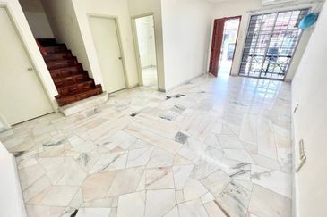 Bandar Tun Hussein Onn